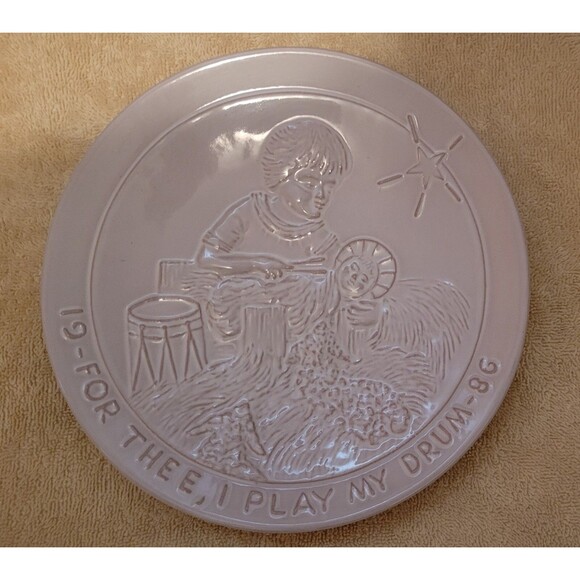 FRANKOMA POTTERY CHRISTMAS 1986 COLLECTOR PLATE "FOR THEE, I PLAY MY DRUMS"  8" - Picture 1 of 3
